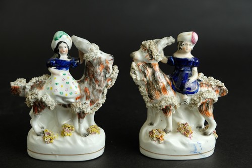 Staffordshire figures pair - figures,