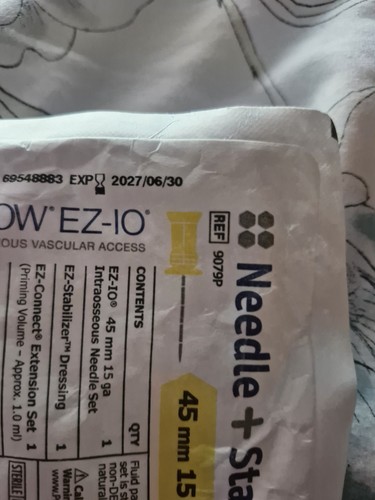 Ezio yellow blue - ezio, set