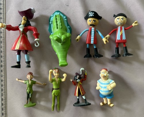Lot figures cake toppers - lot,