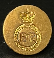 Vintage Sandhurst 22mm Military Hunt Button no makers backstamp