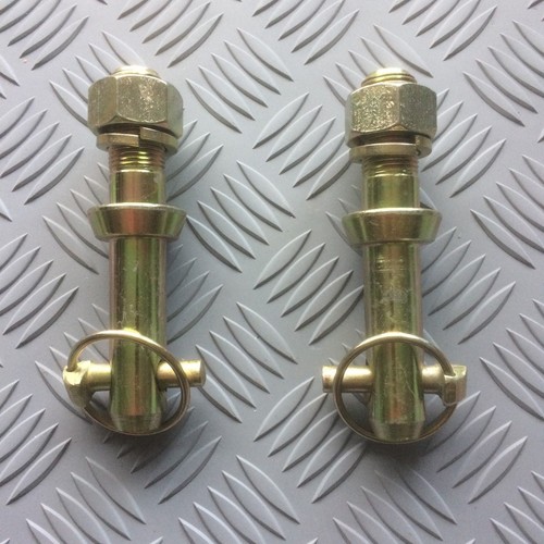 Tractor lower link mounting - lower,