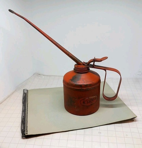 Wesco red metal pump - 13",