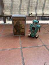 “Mighty Mechanical Robot With Spark” vintage 1960s Wind-Up Toy