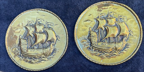 Pair brass charger wall - pair,