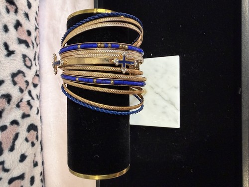 Gold tone bangle - gold,