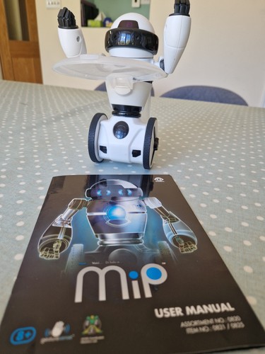 Wowwee mip balancing robot - wowwee,