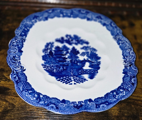 Antique blue willow wedgwood - blue,