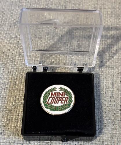 Mini cooper classic car enamel - classic,