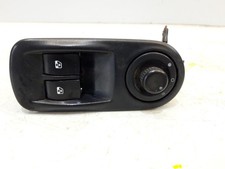 GENUINE 2008 VAUXHALL VIVARO  8200011867 FRONT RIGHT WINDOW SWITCHES