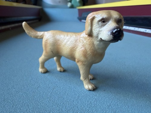 Schleich standing male yellow - male,