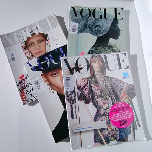 Vogue italia magazine - vogue,