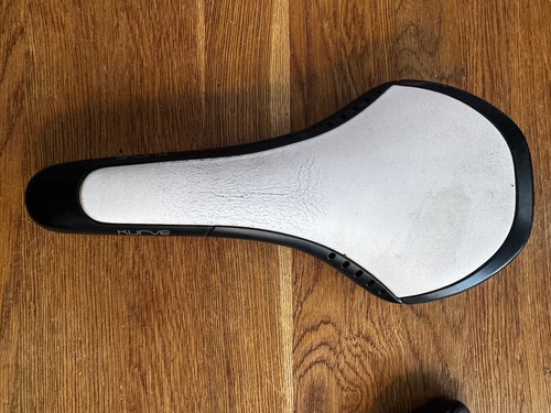 Fizik kurve carbon saddle - carbon,
