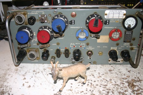 Pye c12 army radio - radio, vintage