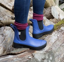 Town and Country Ladies