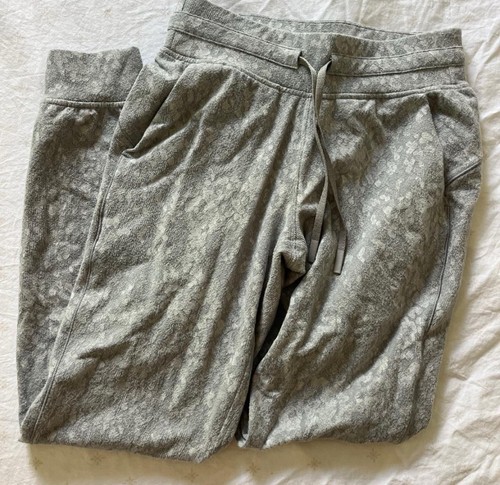 Lululemon ready rulu size 4 - ready,