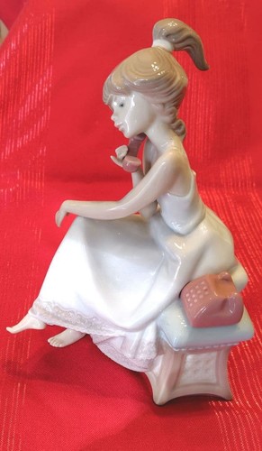 Lladro telephone girl - lladro,