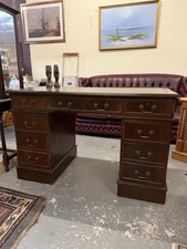 Classic Mahogany Pedestal Desk