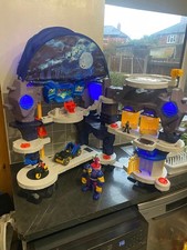 Fisher-Price Imaginext DC Super Friends Playset Super Surround Batcave