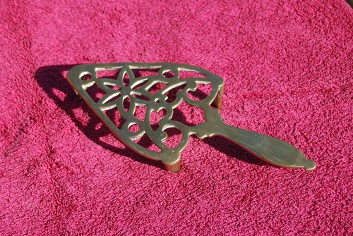 Brass trivet pot - trivet, stand