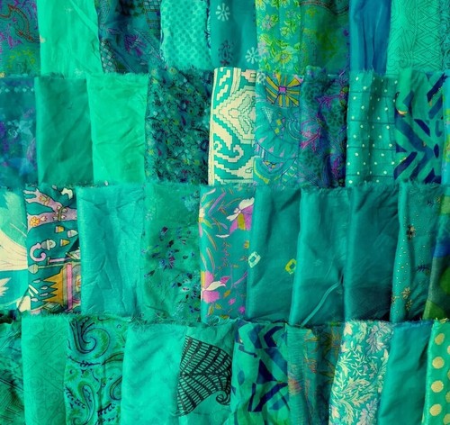 Huge lot 100 - lot, green
