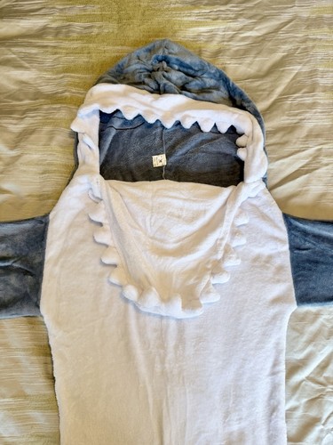 Shark wearable soft - shark, blanket