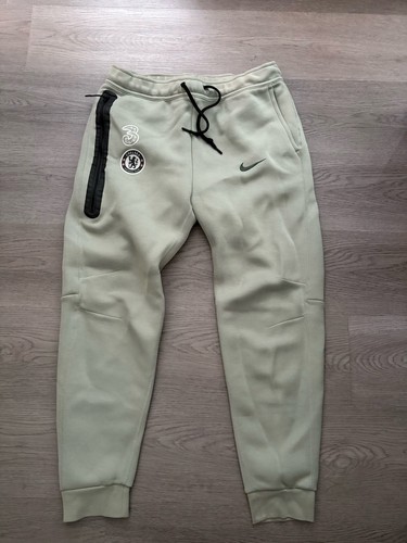 Chelsea nike tech fleece - fc,