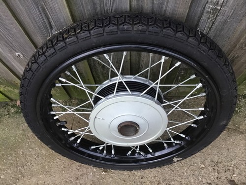 Triumph bsa 250 - 250, front