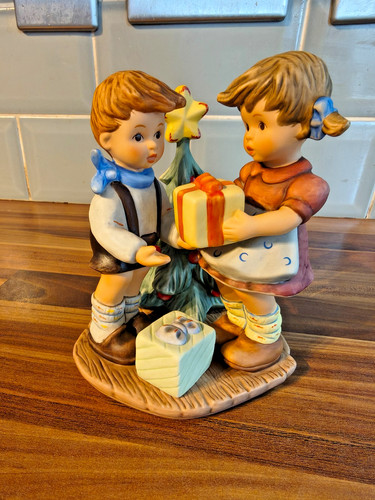Goebel berta hummel figurine - berta,