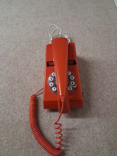 Wild wolf retro - wolf, phone