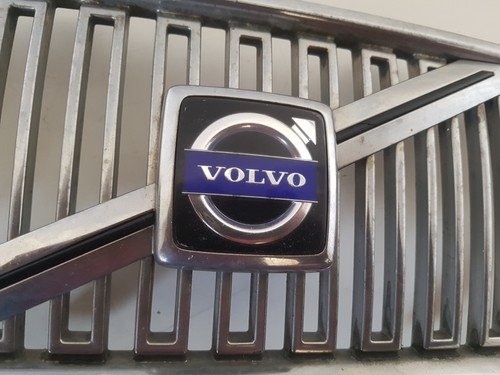 Volvo v70 front grille - front,