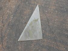 BMC AUSTIN LEYLAND MORRIS FG THREEPENNY BIT CAB OS DRIVER SIDE QUARTER GLASS