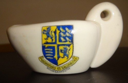 Goss crested china model - crested,