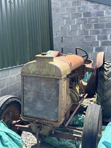 1943 fordson standard model - 1943,