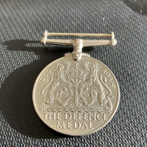 Ww2 defence medal original - –,
