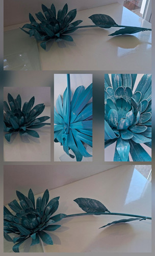 Metal teal wall art comprising - metal,