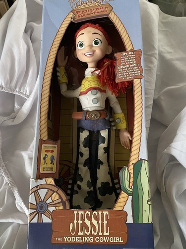 Jessie talking action figure - talking,