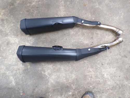 Kawasaki zzr1400 exhaust - kawasaki,
