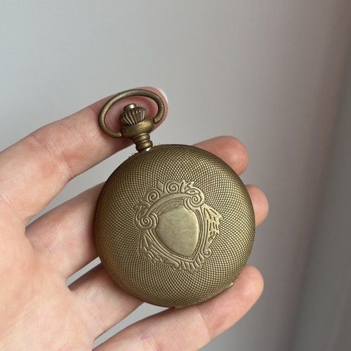Vintage etched shield gold - vintage,