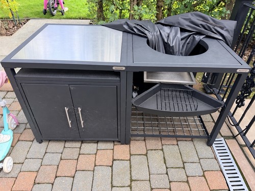 Big green egg modular - egg, nest