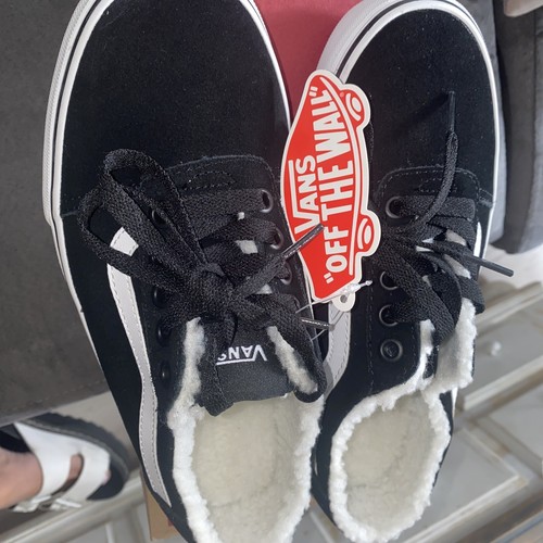 New women vans ward - new,
