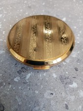 Vintage Floral Stratton Round