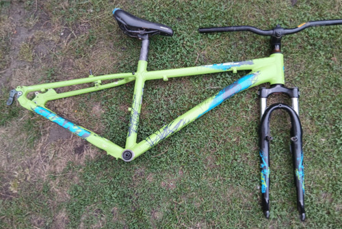Giant revel jump dirt - 2, bike