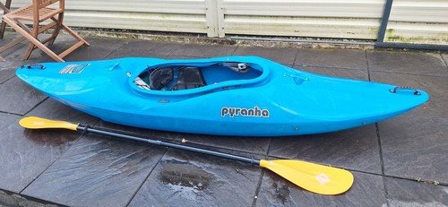 Pyranha kayak - pyranha, g3