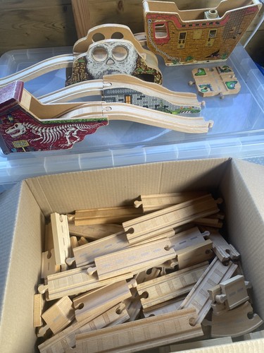 Wooden railway thomas - thomas, learning