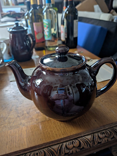 Sadler brown glossy ceramic - glossy,