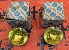 2 Headlamps Yellow Yellow