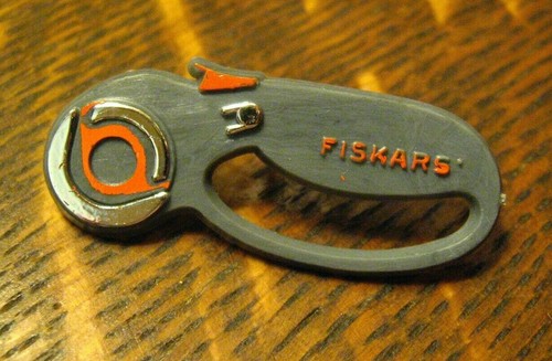 Fiskars rotary cutter - fiskars,