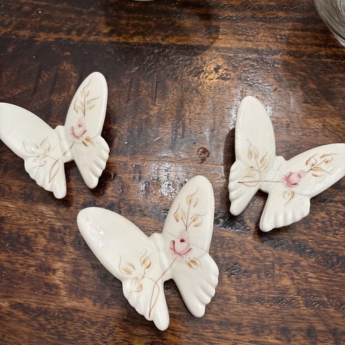 Vtg ceramic butterflies - vtg, pink