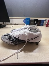 nike mercurial vapor 13
