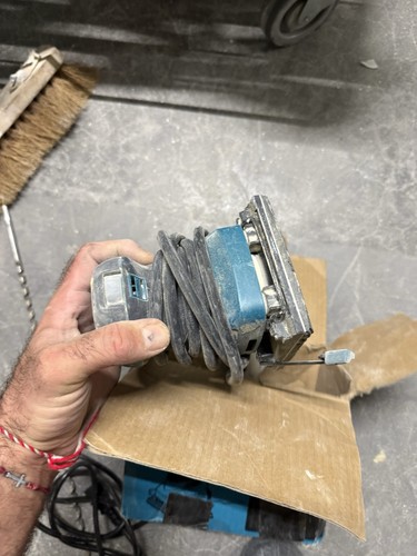 Makita bo4555 finishing sander - makita,